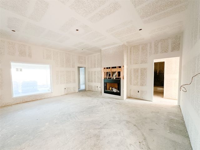 1304 Red Rock Road, Hewitt, TX 76643