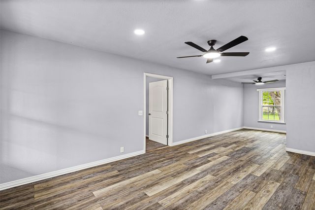 203 S Lancaster Street, Granbury, TX 76048