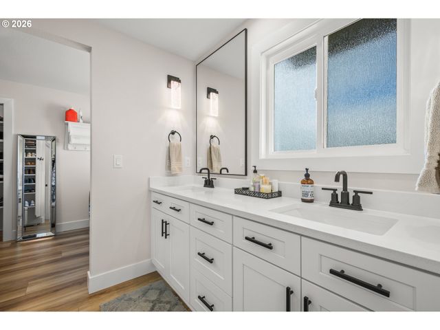 29420 Nw 11TH Ave, Ridgefield, WA 98642