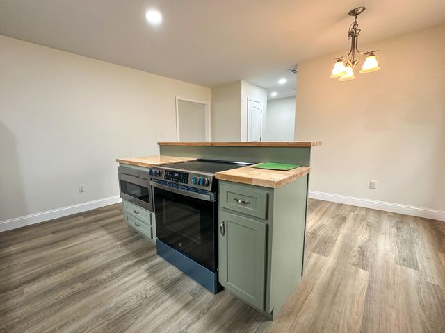 220 Newcomb Avenue, Mt Vernon, KY 40456