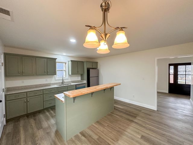 220 Newcomb Avenue, Mt Vernon, KY 40456