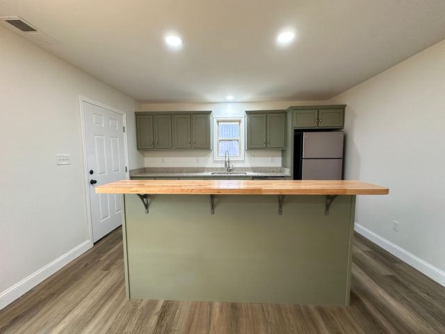 220 Newcomb Avenue, Mt Vernon, KY 40456