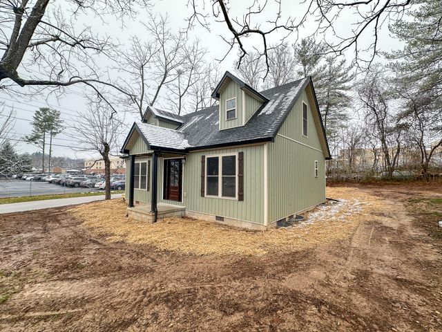 220 Newcomb Avenue, Mt Vernon, KY 40456