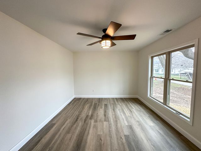 220 Newcomb Avenue, Mt Vernon, KY 40456