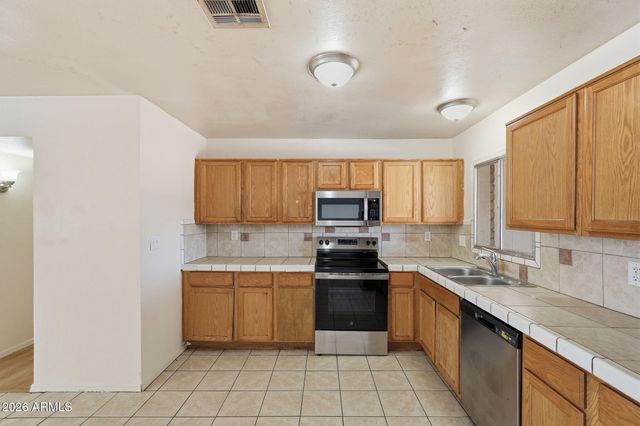6452 W THOMAS Road, Phoenix, AZ 85033