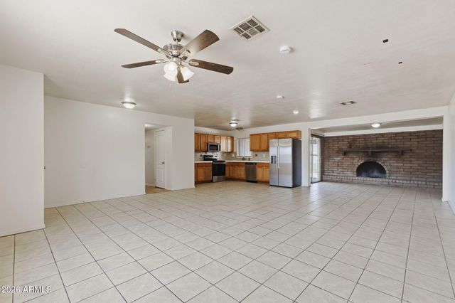 6452 W THOMAS Road, Phoenix, AZ 85033