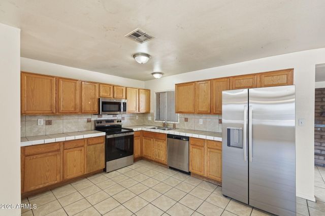 6452 W THOMAS Road, Phoenix, AZ 85033