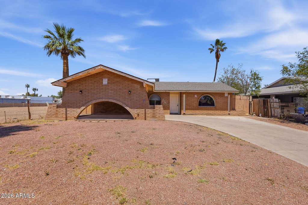 6452 W THOMAS Road, Phoenix, AZ 85033