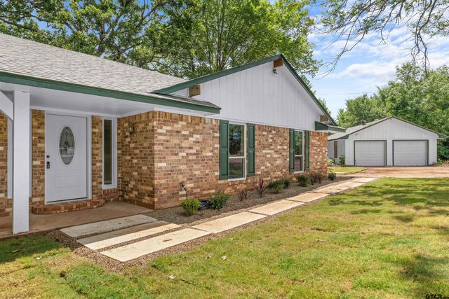 716 Range Rd, Palestine, TX 75801