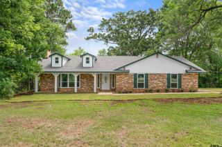 716 Range Rd, Palestine, TX 75801