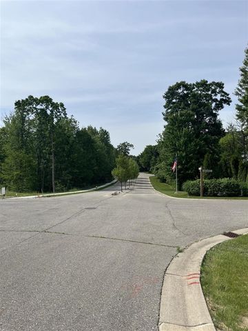 1460-1462 Trail View Drive, Greenville, MI 48838