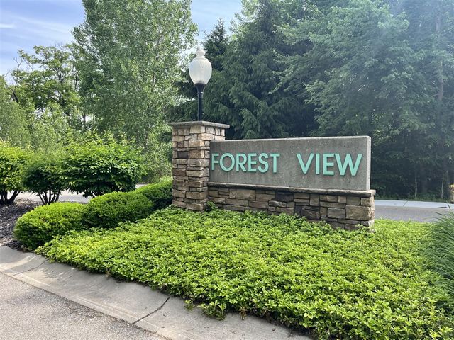 1460-1462 Trail View Drive, Greenville, MI 48838