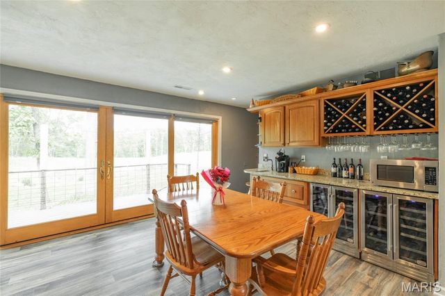 222 Prairietown Road, Dorsey, IL 62021
