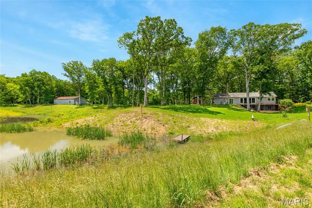 222 Prairietown Road, Dorsey, IL 62021
