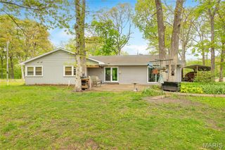 222 Prairietown Road, Dorsey, IL 62021