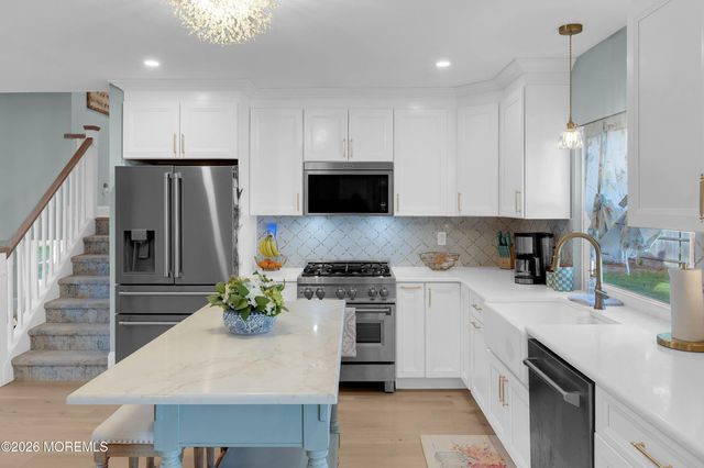 939 Canton Drive, Toms River, NJ 08753