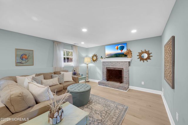 939 Canton Drive, Toms River, NJ 08753