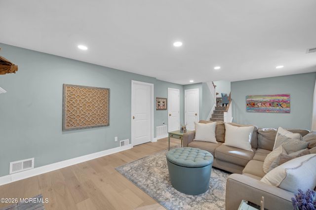 939 Canton Drive, Toms River, NJ 08753