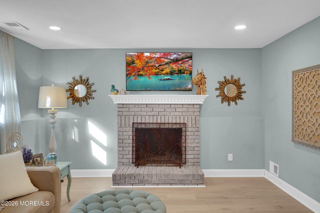 939 Canton Drive, Toms River, NJ 08753
