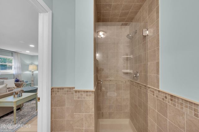 939 Canton Drive, Toms River, NJ 08753