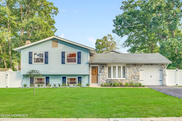 939 Canton Drive, Toms River, NJ 08753