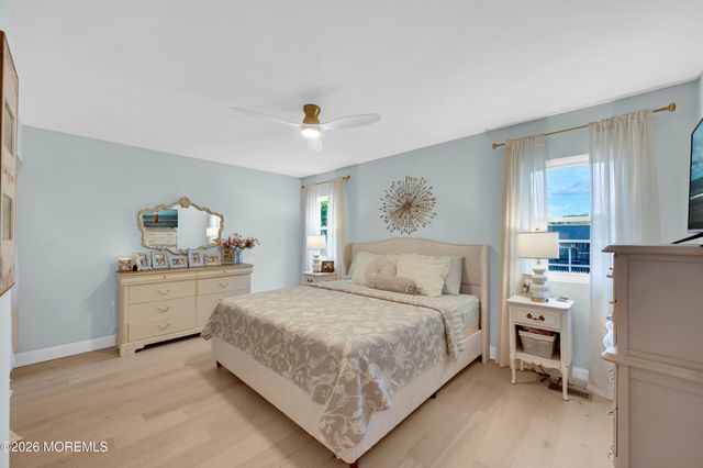 939 Canton Drive, Toms River, NJ 08753