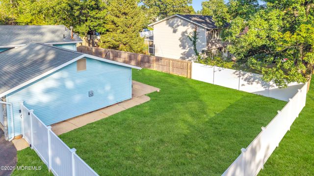 939 Canton Drive, Toms River, NJ 08753