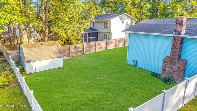 939 Canton Drive, Toms River, NJ 08753