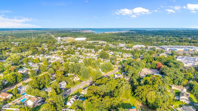 939 Canton Drive, Toms River, NJ 08753