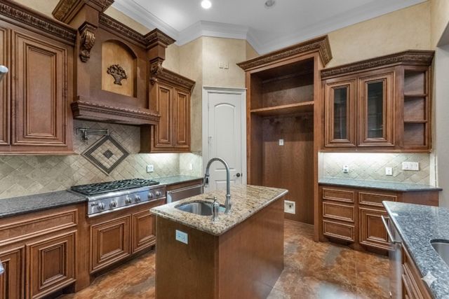 5411 Leopold Dr, Houston, TX 77021