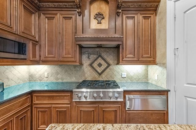 5411 Leopold Dr, Houston, TX 77021