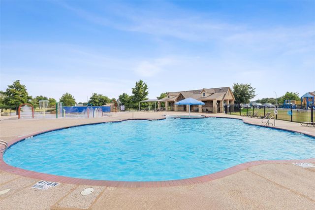 705 Santa Rosa Drive, Fort Worth, TX 76052