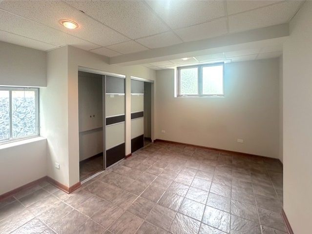 670 Leslie Court, Carol Stream, IL 60188