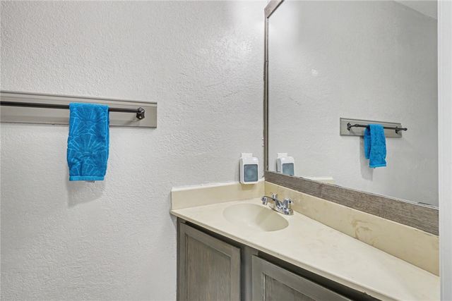 7130 Everhart 4, Corpus Christi, TX 78413