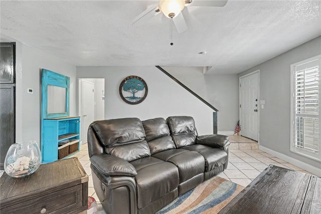 7130 Everhart 4, Corpus Christi, TX 78413