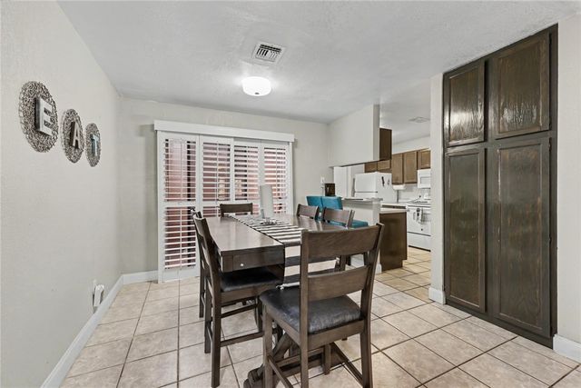 7130 Everhart 4, Corpus Christi, TX 78413