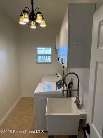 1870 Parrsboro Street NW, Palm Bay, FL 32907