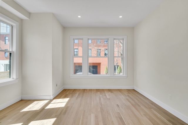 77 Thorndike Street 1, Brookline, MA 02446