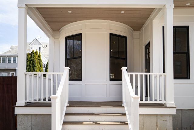 77 Thorndike Street 1, Brookline, MA 02446