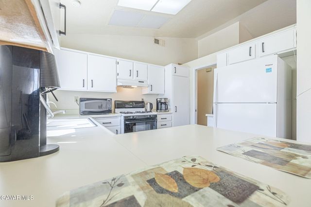 536 Sunrise Terrace, Palmdale, CA 93551