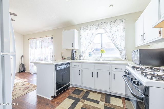 536 Sunrise Terrace, Palmdale, CA 93551