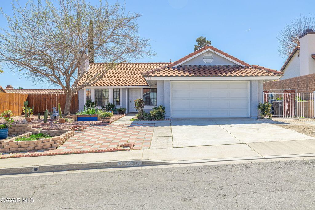 536 Sunrise Terrace, Palmdale, CA 93551