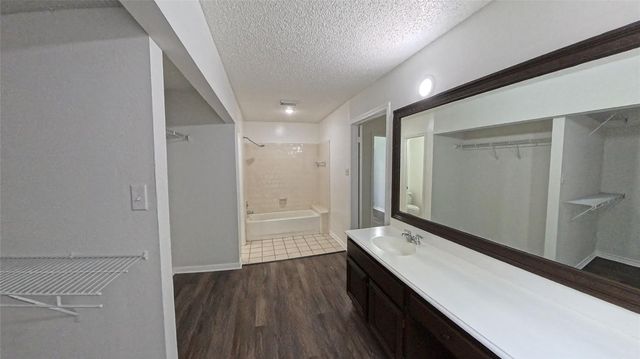 3 Rain Walk Court, The Woodlands, TX 77380