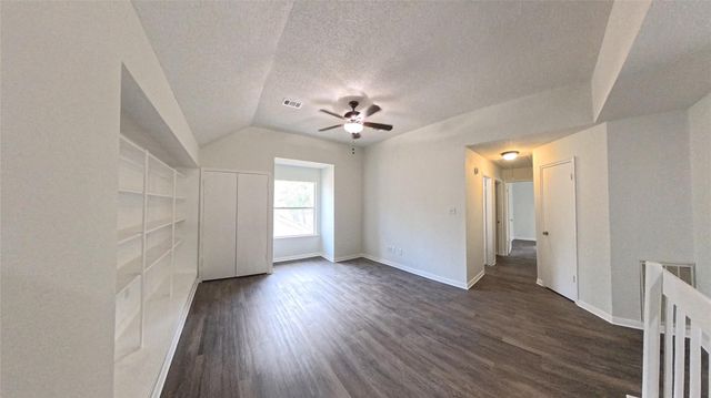 3 Rain Walk Court, The Woodlands, TX 77380