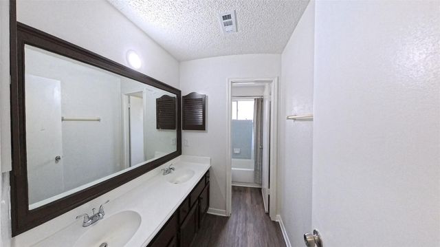 3 Rain Walk Court, The Woodlands, TX 77380