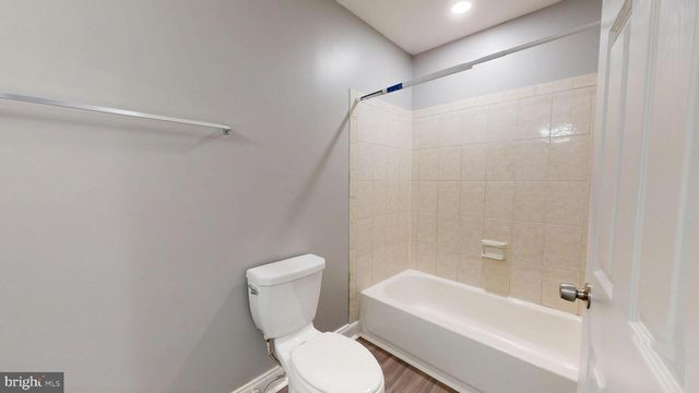 1824 E FEDERAL ST, Baltimore, MD 21213