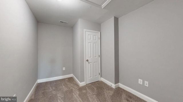 1824 E FEDERAL ST, Baltimore, MD 21213