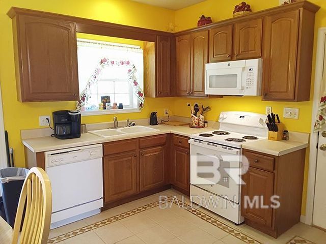 22076 S County Road 62, Robertsdale, AL 36567