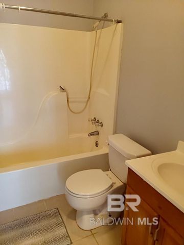 22076 S County Road 62, Robertsdale, AL 36567