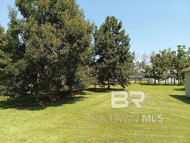 22076 S County Road 62, Robertsdale, AL 36567